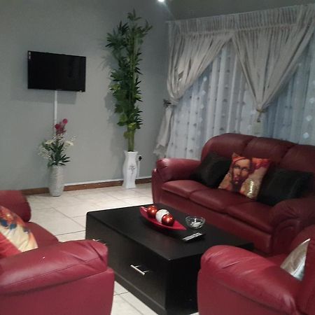 Tintech Bed & Breakfast Francistown Exterior photo