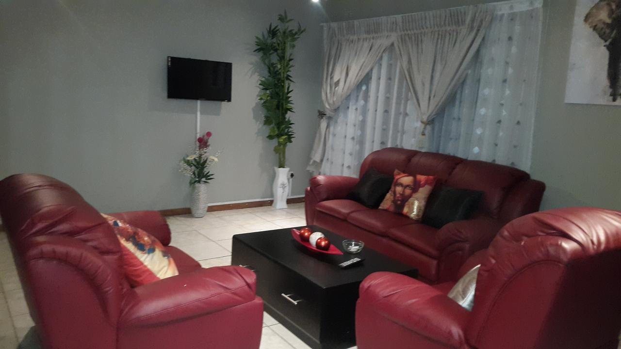 Tintech Bed & Breakfast Francistown Exterior photo