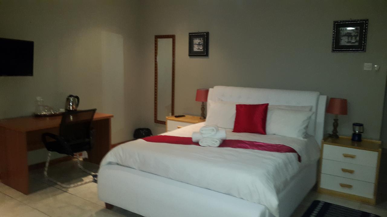 Tintech Bed & Breakfast Francistown Exterior photo