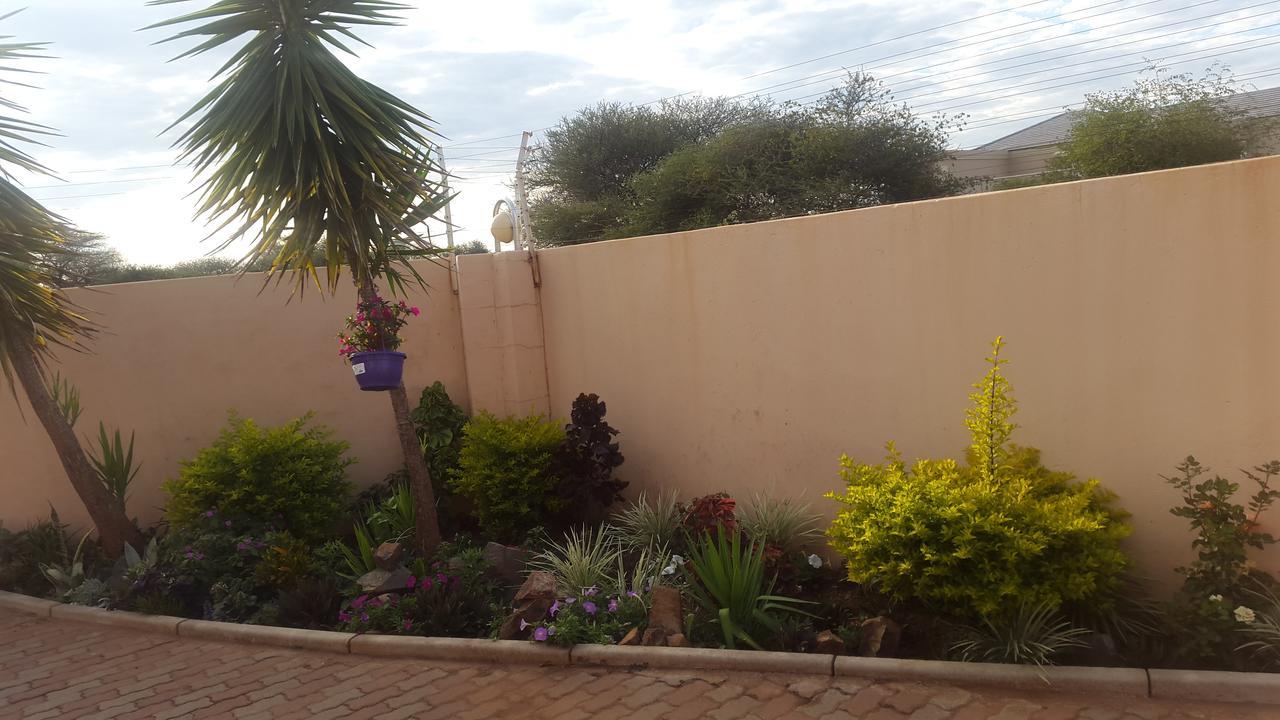 Tintech Bed & Breakfast Francistown Exterior photo